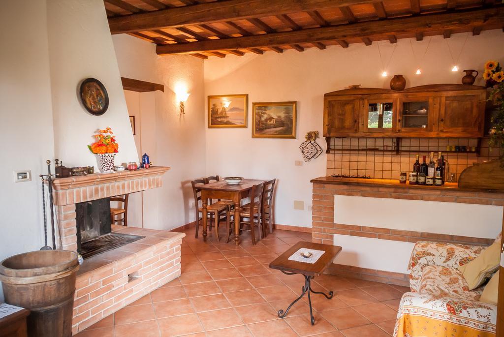 Apartamento Fattoria Dei Cavalieri Sovana Habitación foto