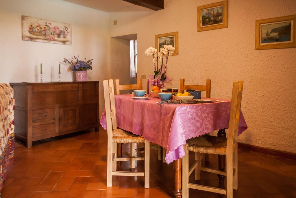 Apartamento Fattoria Dei Cavalieri Sovana Habitación foto